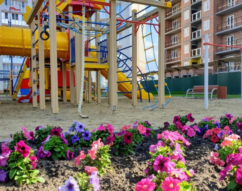 ЖК На Карельцева
