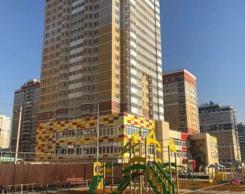 ЖК Хренникова, 8